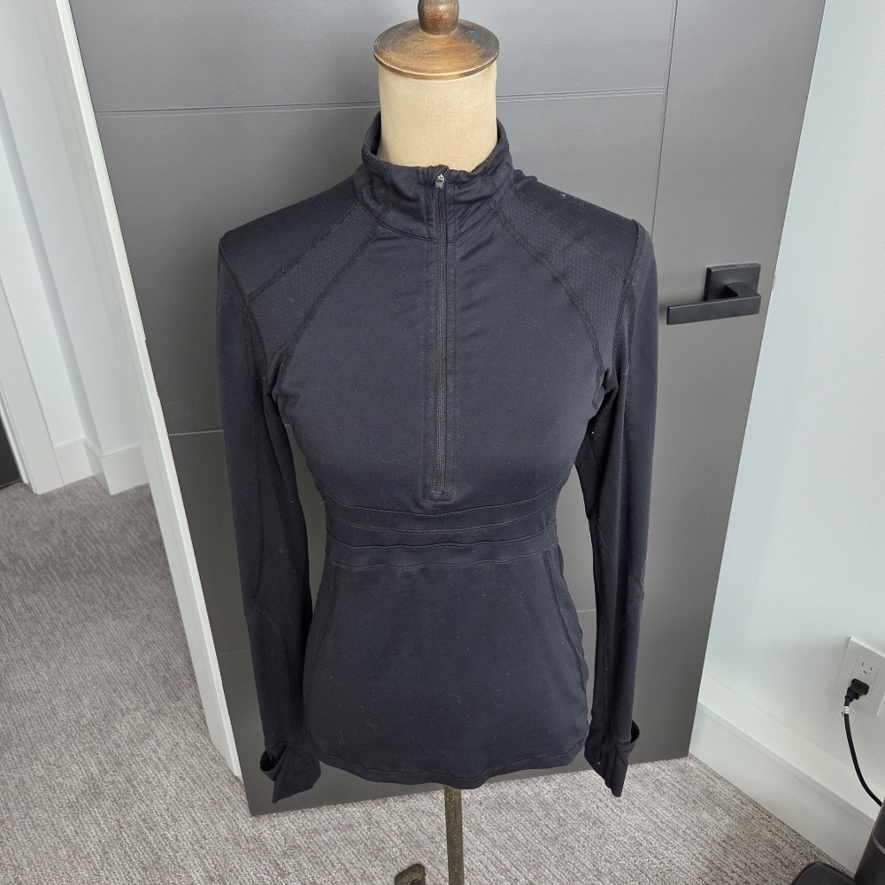 Lululemon Black Quarter Zip Sweatshirt Women’s Size 6 Athletic Pullover